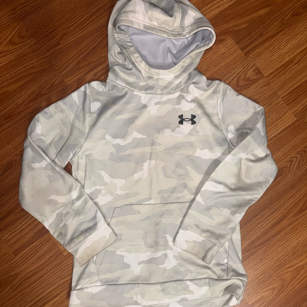 Under Armour Camo Hoodie Size Medium